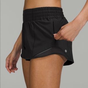 NWOT Lululemon Hotty Hot Shorts!!